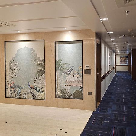 דהראדון Hotel Elara מראה חיצוני תמונה