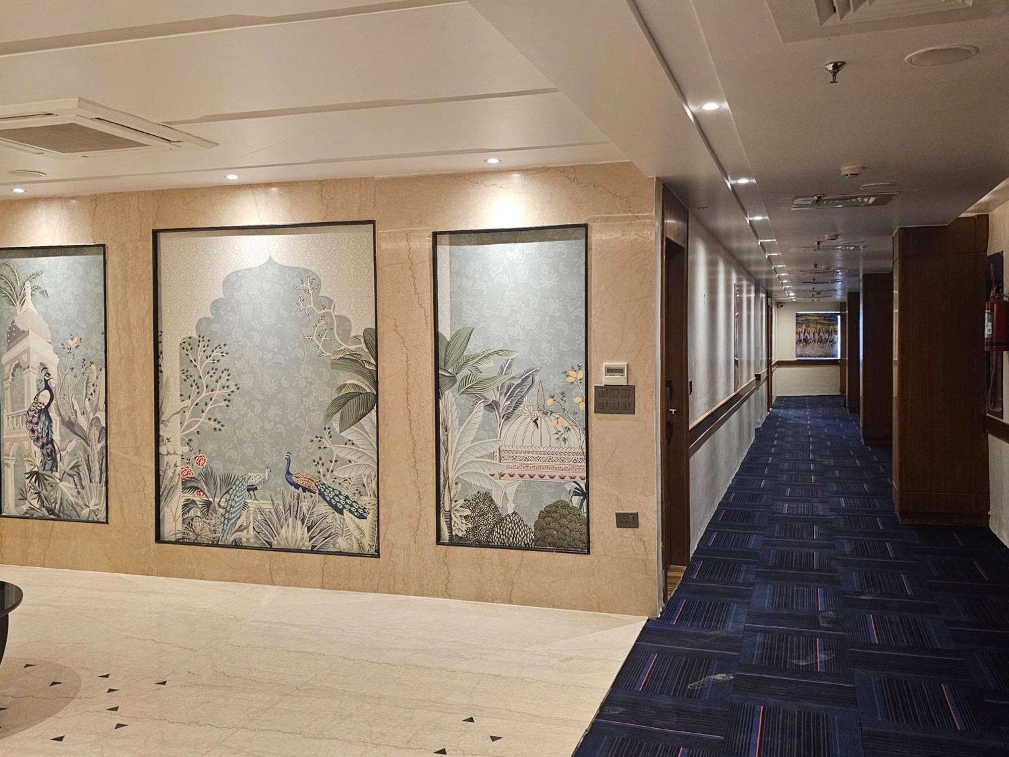 דהראדון Hotel Elara מראה חיצוני תמונה